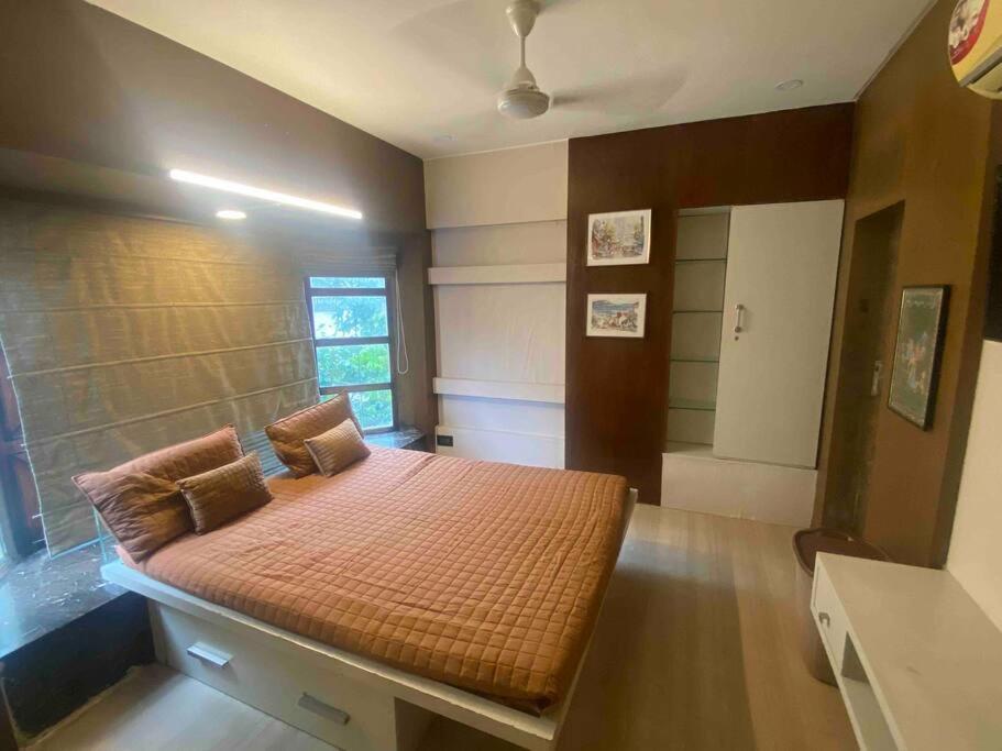Appartamento Bandra'S Prime Luxurious 2 Bhk Bombay Esterno foto